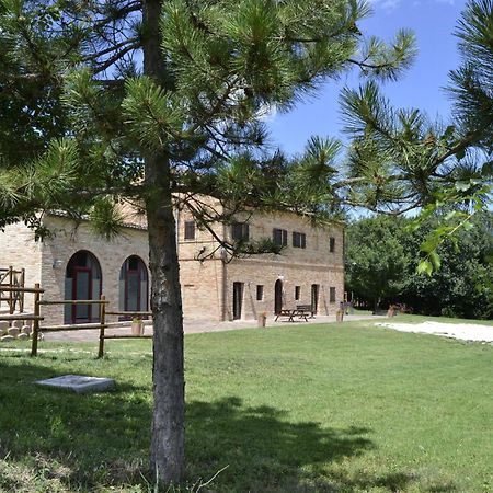 Agriturismo Forestale Luti Guest House Treia Exterior photo