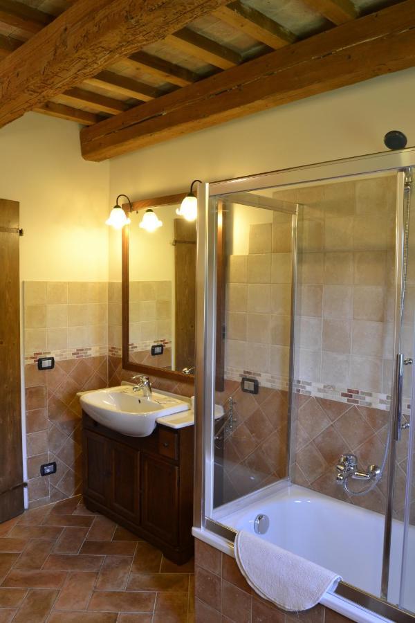 Agriturismo Forestale Luti Guest House Treia Room photo