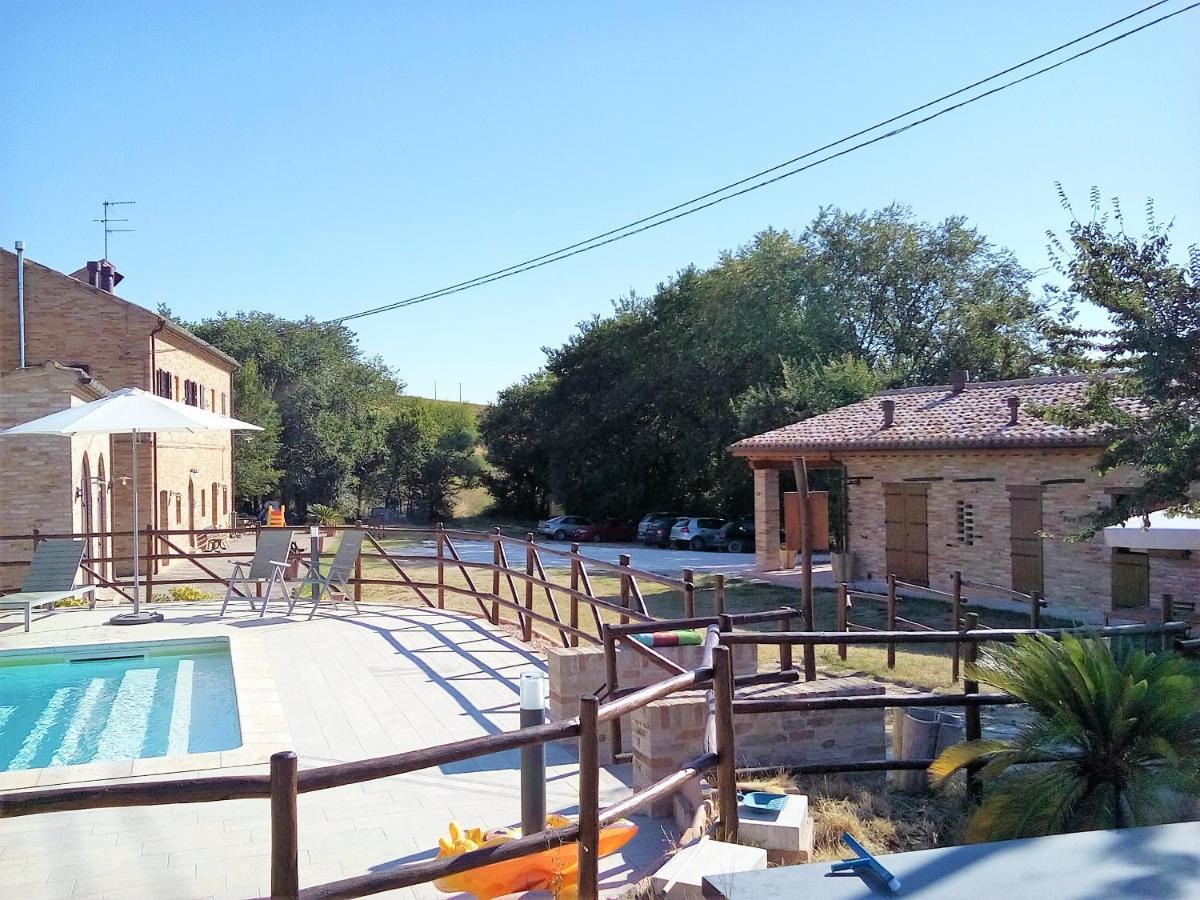 Agriturismo Forestale Luti Guest House Treia Exterior photo